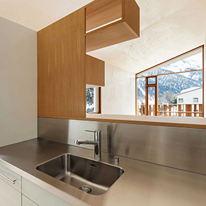 1 FRISE DE FINITION 120X15 POUR FOND DE HOTTE INOX XMH820461